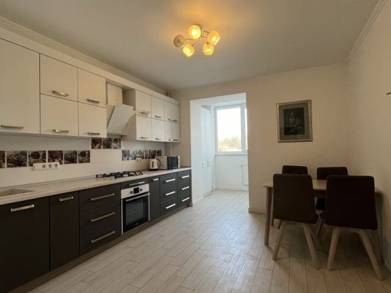 Район озера,парку,новобудЖК-закритого типу,укомплектована. Івано-Франківськ