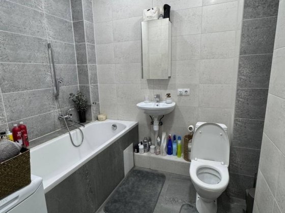 1кім квартира в центрі міста Луцьк