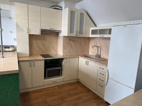 Оренда 1к квартири з паркомісцем, резервним живленням,зарядка для авто Луцк