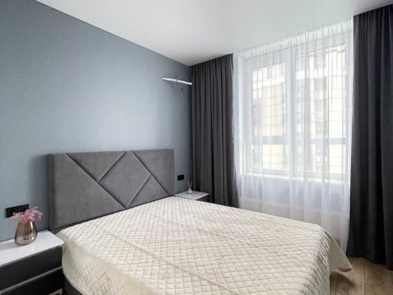 Оренда шикарної однокімнатної квартири з видом на центральний парк Ірпінь