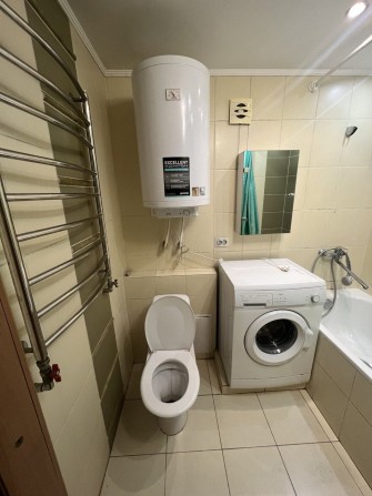 Здам в оренду 2 кімнатну квартиру на Ювілейному - фото 1