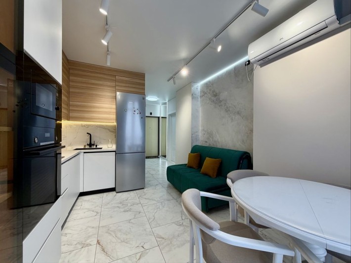 Перша здача! Затишна 1кім +кухня студія біля ТРЦ Велес - фото 1