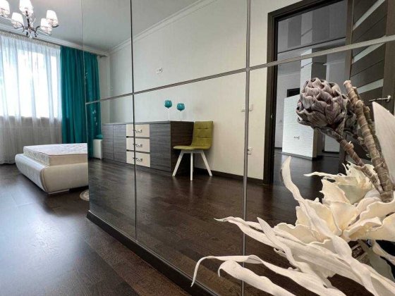 Оренда просторої та затишної 2кім (+студії) кут Коновальця-Нац.Гвардії Ивано-Франковск