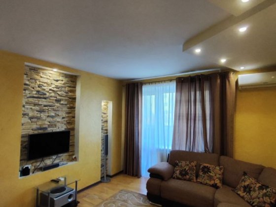 Довгострокова оренда 3к квартири Рівне