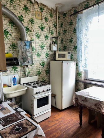 Аренда 2 кімн. квартира  Крєс - фото 1