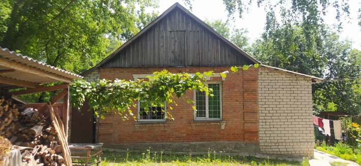 Продам дом в Дергачёвском районе возле с. Маслии - фото 1