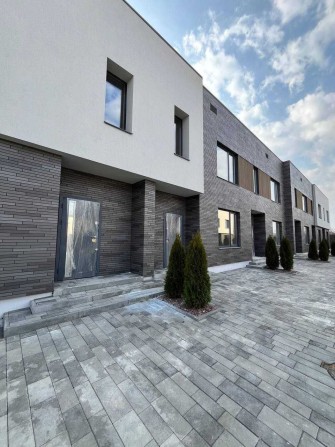 Без комісії, таунхаус 110м², 1.3 сотки, дворик, тераса, парковка - фото 1