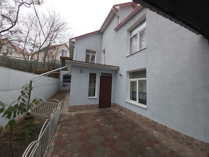 Продам будинок на 16 станції Великого Фонтану. - фото 1