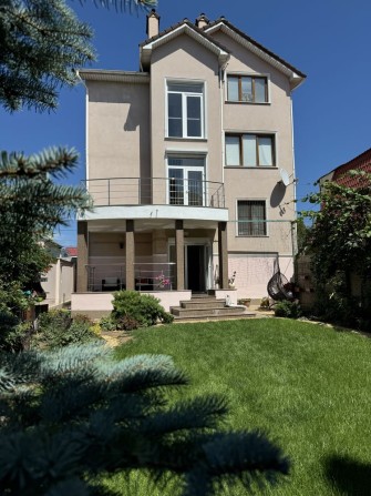 Дом в районе 12 ст.Б.фонтана / Костанди - фото 1