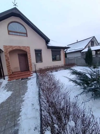 Продам дом 200м2  расположен на перекрестке Косиора и Байкальской - фото 1