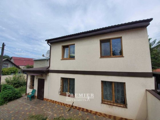 Двоповерховий будинок  , центр міста, повний пакет документів Одесса