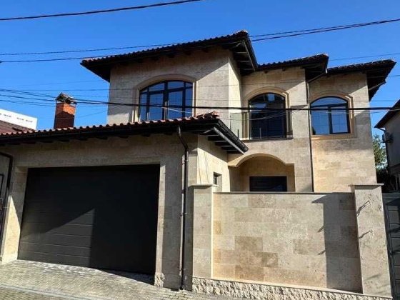 Продам дом в районе 13 ст. Б. Фонтана с качественным ремонтом.