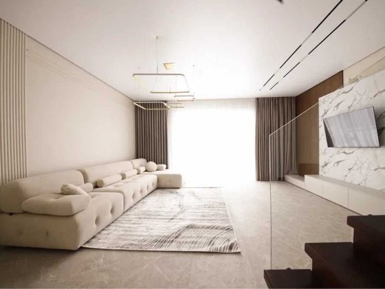 Продам будинок, дуплекс з ремонтом, окремий заїзд, газ. Телефонуйте.