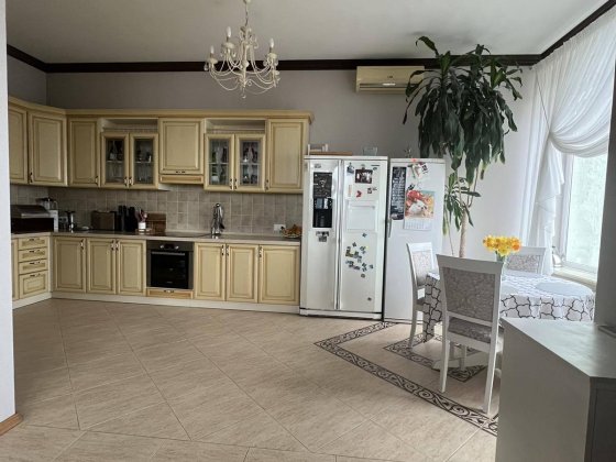 Продаж 4-к квартири вул.Депутатська 23а Киев