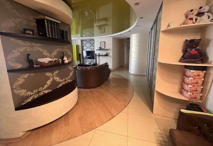 Продаж 3-к квартири вул. Урлівська 11а - фото 1