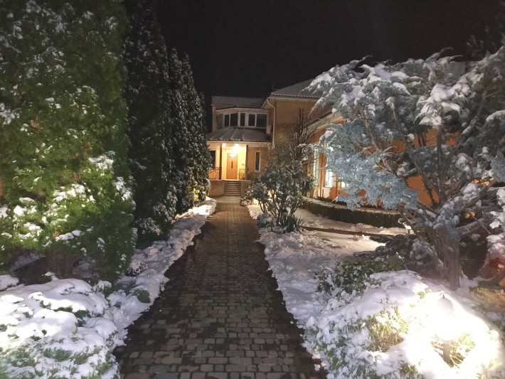 Будинок для проживання бізнесу інвестицій - фото 1