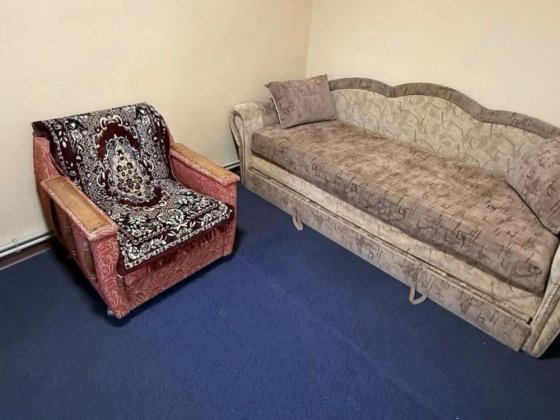 Центр є місце для автомобіля вільно Полтава