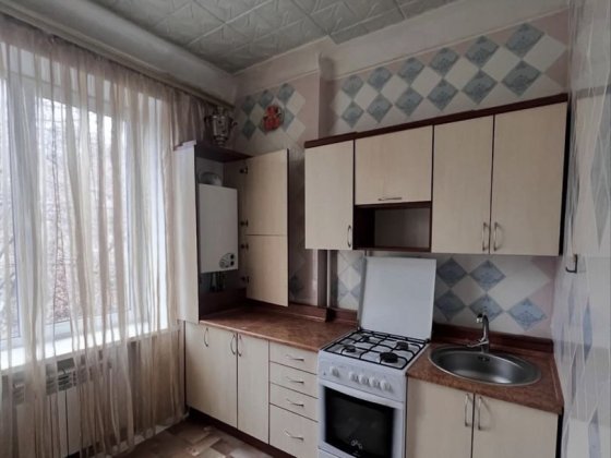 Оренда 2к кв з автономним опаленням Кривой Рог