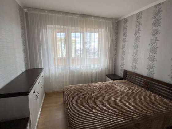 Оренда 3-квартири Грушевського 5а ТЦ Чайка Ровно