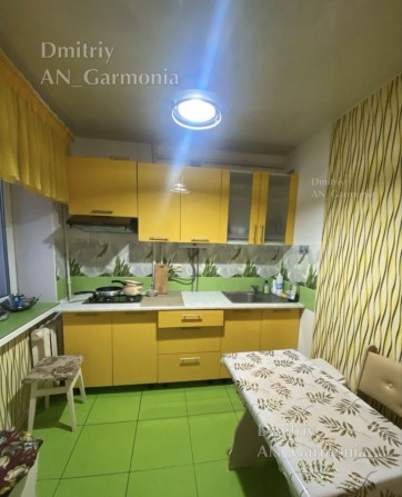 1-К Фурманова, рядом остановка - фото 1