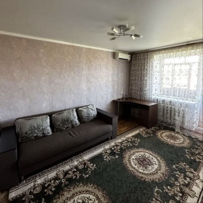 Р-н Фурманова поруч зупинка та АТБ - фото 1