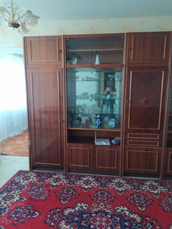 Здаю  3 кімнатну квартиру у центрі міста по вул.Свято -Миколаївська - фото 1