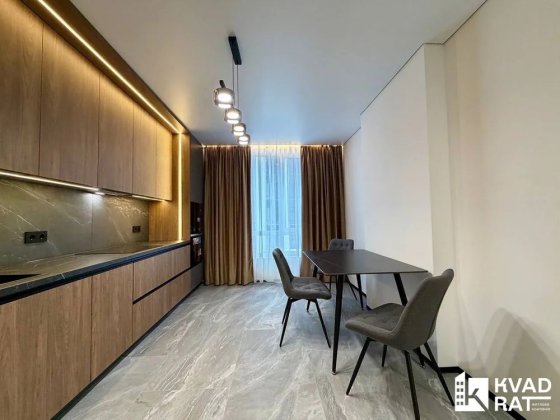 Перша здача! Велика півторачка з басейном на даху Ивано-Франковск