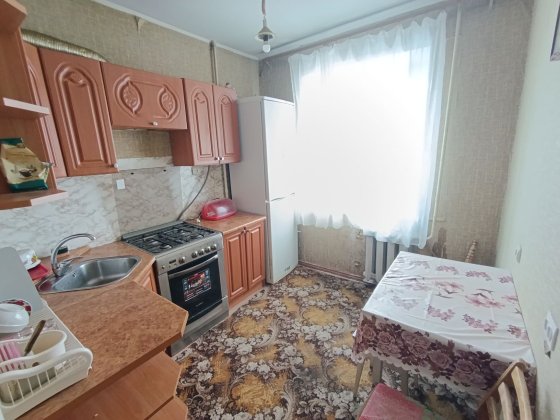 # Здам 2 кім.квартиру на Коновальця Ровно