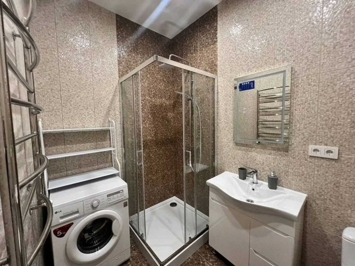 Оренда 2 кім. квартири біля парку Молодіжний - фото 1