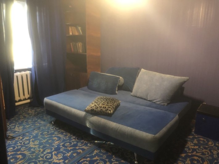 Аренда 1-но ком. кв-ры 98-й кв-л 1-й эт. пр-т Гагарина 50 - фото 1