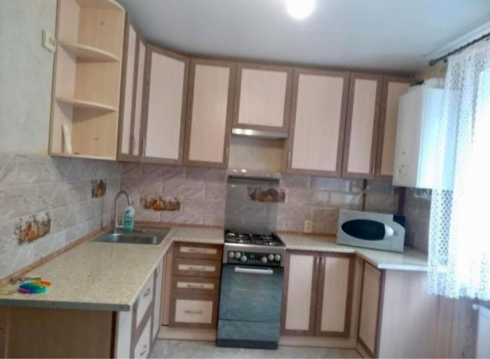 Оренда 3 кімнатної квартири по вул. Бережанська - фото 1