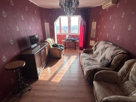 Сдается 1-комнатная квартира на дзержинке . хозяйка Кривий Ріг