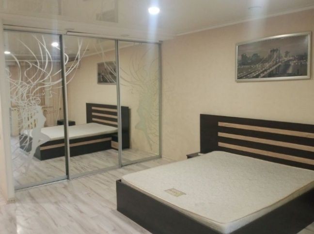 Сдаю 1 ком Металлургов - фото 1