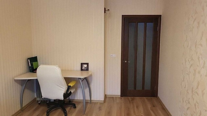 оренда квартири 2х кімнатної (спальня, вітальня) або кімнати - фото 1