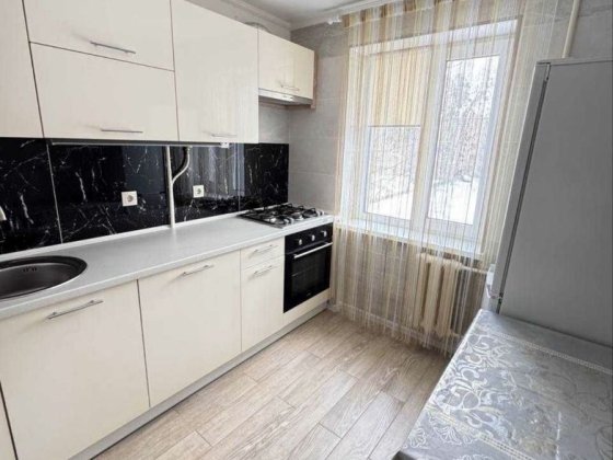 Алмазний. Здається 1-кімнатна квартира. Є тепло і вода Полтава