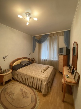 Оренда затишної 2-кімнатної сталінки   60 м² з АВТОНОМНИМ ОПАЛЕННЯМ - фото 1