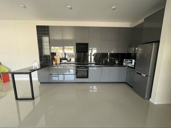 Продам добротный дом в отличном районе Одеса