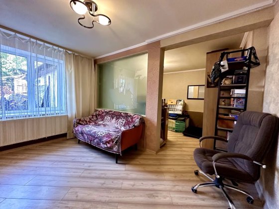 D1M Продам частину будинка з ремонтом, м. Левада Харків