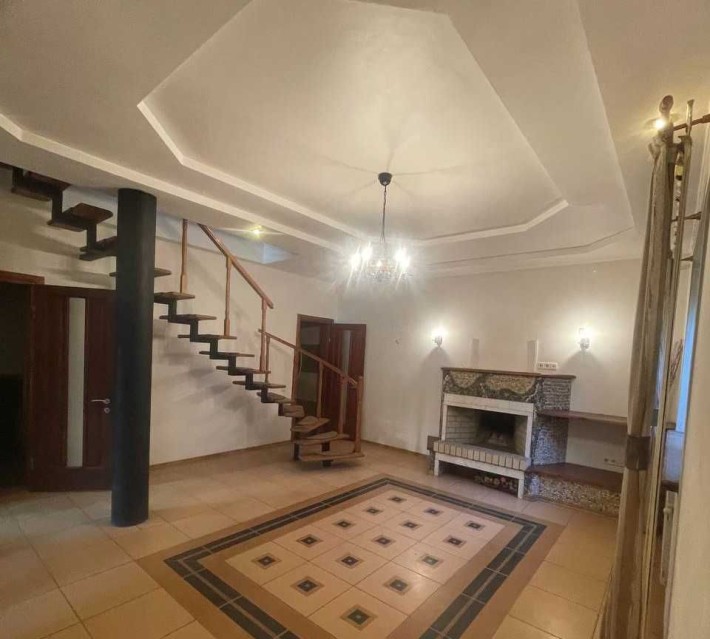 Продам 2-х этажный дом на Молдаванке. Камин.Газовое отопление. Терраса - фото 1