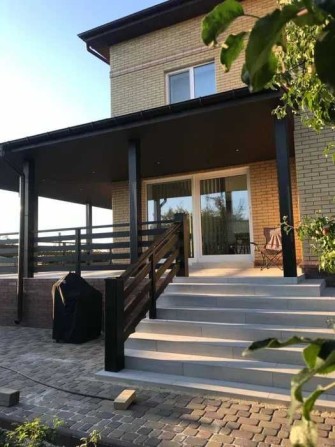 Продам ЭКСКЛЮЗИВНЫЙ дом ! Родичи! 2021 года! 222 м2. 18 соток - фото 1