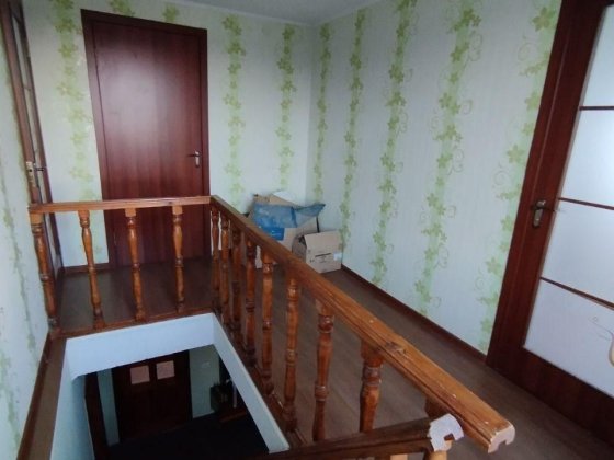 Продам просторный 2-х этажный дом со скважиной, Матвеевка