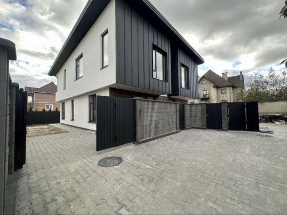 Продаж, дуплекс 120м2  з окремим заїздом. Софиевская Борщаговка