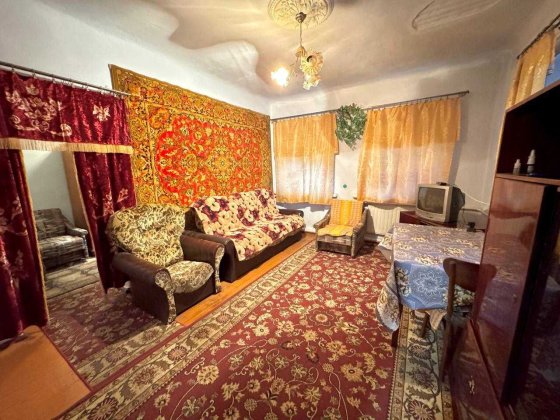 продаю частину будинку на 6й Інгульській