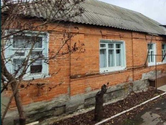 На Лисій Горі продається половина будинку, зі своїм двором та заїздом. Харьков