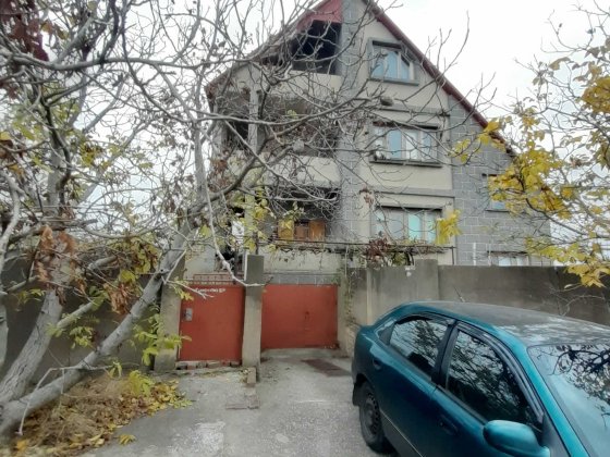 Продам 2-х поверховий оригінальний будинок, мкр-н Матвієвка