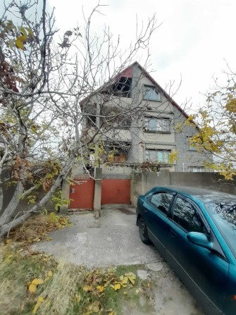 Продам 2-х поверховий оригінальний будинок, мкр-н Матвієвка - фото 1