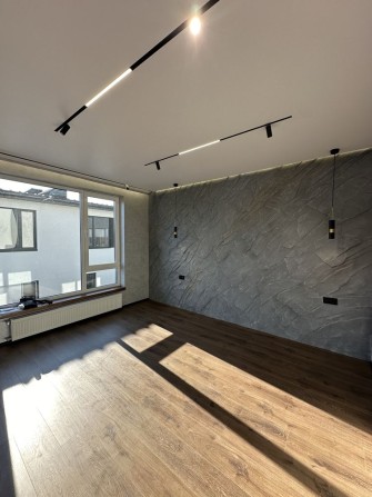 Дуплекс 139кв.м. з готовим ремонтом. Топ локація. Від власника - фото 1