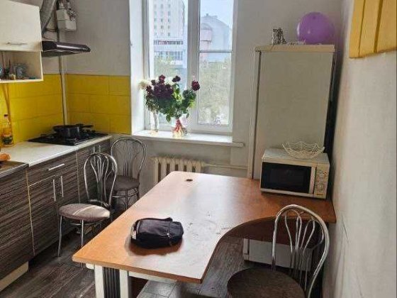 В оренду 3 кімнатна квартира по вул. Соборна Суми