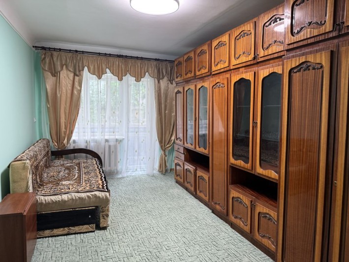 Квартира поруч з парком, ближня Дружба - фото 1