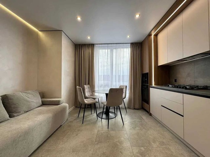 Стильна півторачка у тихому районі - фото 1